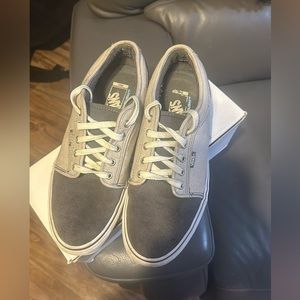 Vans ComfyCush Shoes (Size 10)